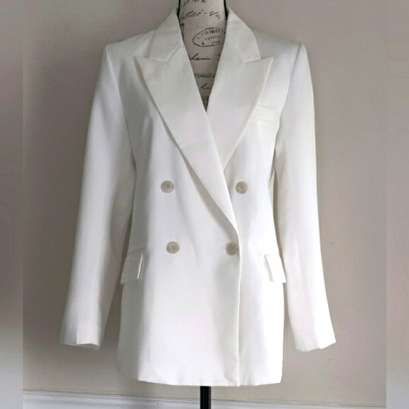 NWOT H&M White Blazer. - Picture 10 of 10